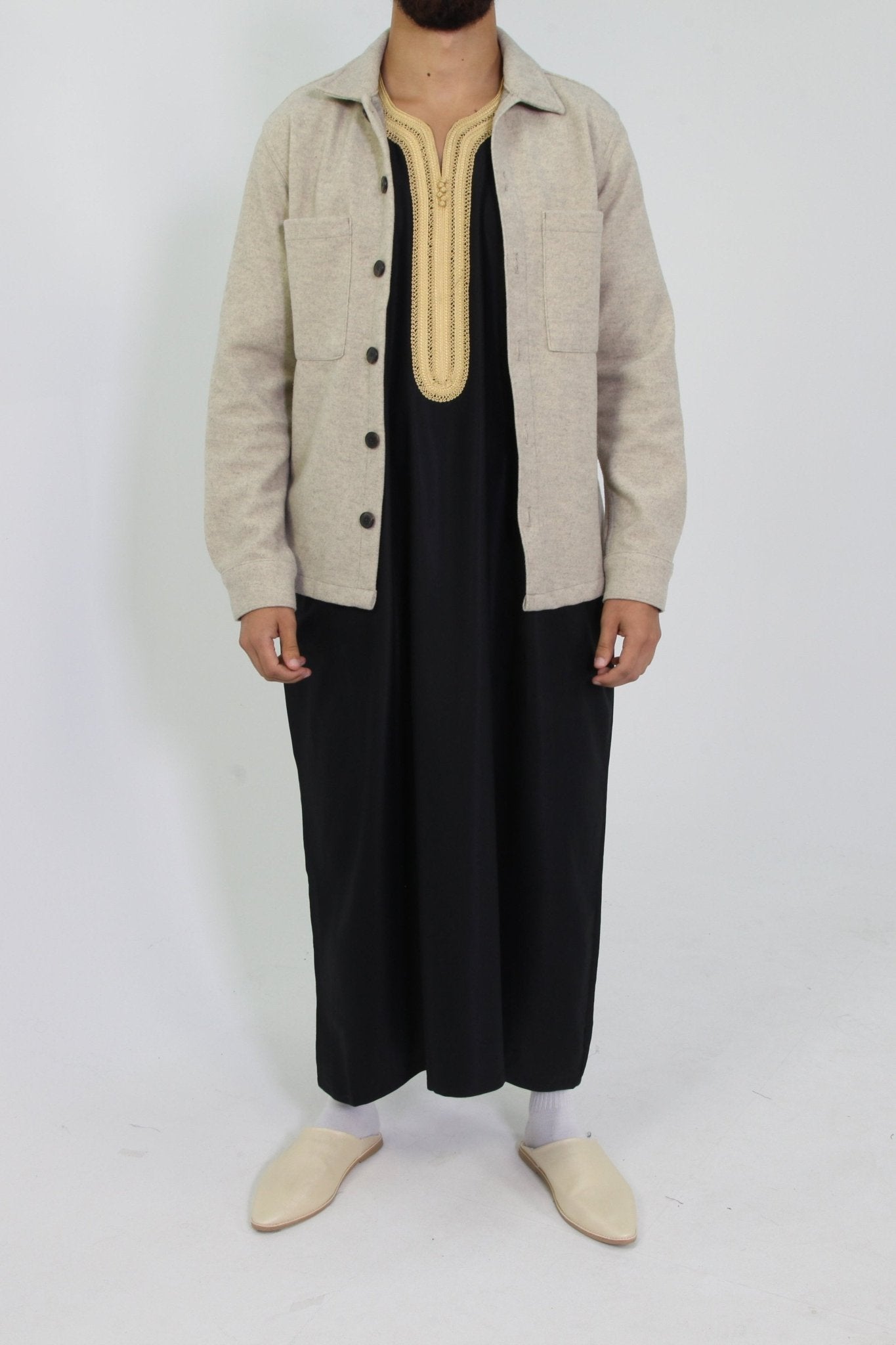 Djellaba Royale - Zwart/Goud - TheDjellaba - TheDjellaba - Djellaba - Kaftan - Jalabiya - Thobe - Qamis - Dishdasha - Kurta - Abaya - Robe - Tunic - Burnous